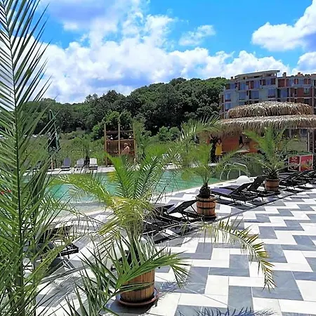 Allure Aparthotel 4*