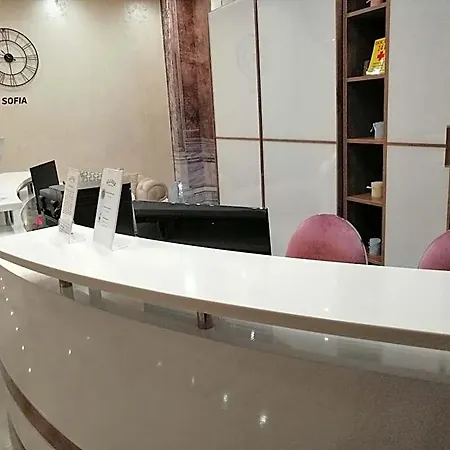 Allure Aparthotel 4*